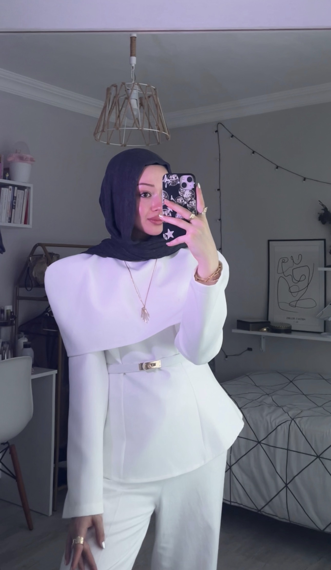 Dicle Zeki Bayan Escort Funda
