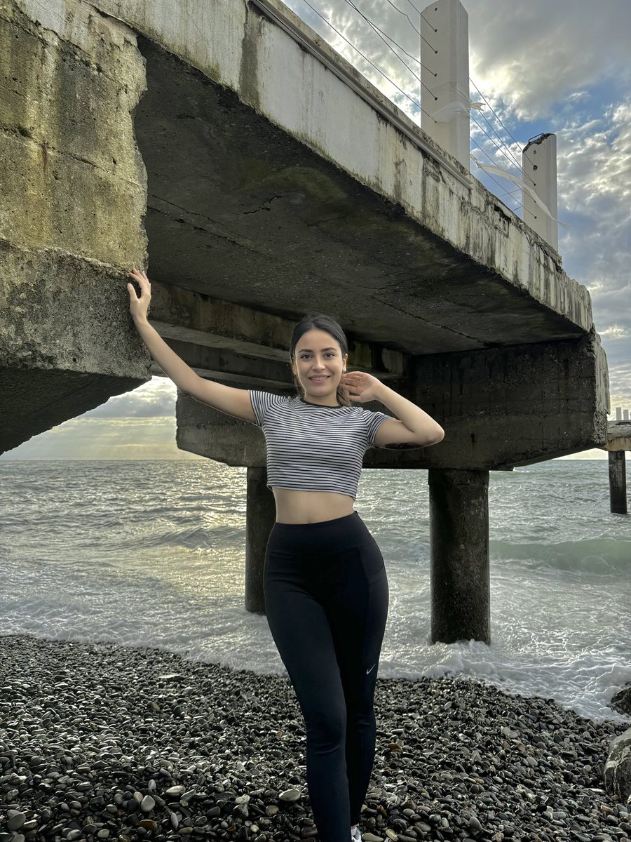 Belde Zeki Bir Sevgili Escort Alvira